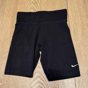 Nike Biker Shorts Medium